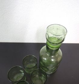 Verres et carafe vintage