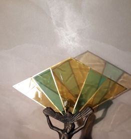 statue regule  model us  electricite  