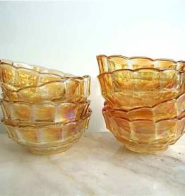 Saladier et 8 coupelles irisés