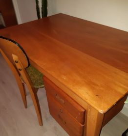 BUREAU VINTAGE DESIGN SCANDINAVE Bureau en bois vintage très