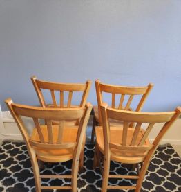 4 chaises de bistrot en bois verni style luterma