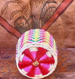 Bouteille scoubidou Années 70