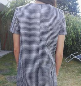 Robe à motifs pied de poule Zara