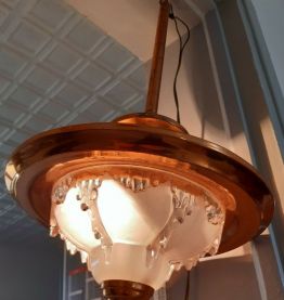 suspension art deco ezan cuivre et verre moulé  hauteur 50cm