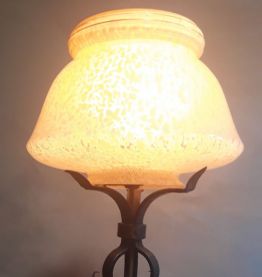 lampe fer forgé martelé avec spiral et torsades 1920  art de