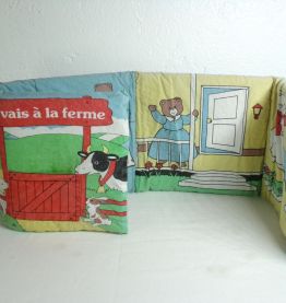 Livre d'éveil en  Tissus La vie à la Ferme