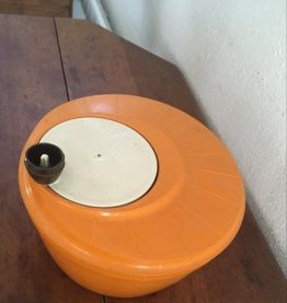 Grande essoreuse salade vintage Moulinex.