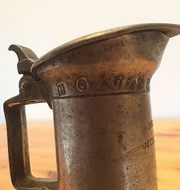 pot en étain fin "demi-décilitre"