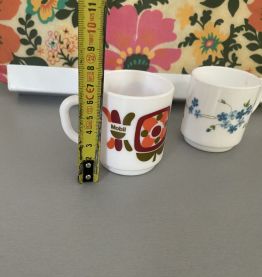 2 tasses vintage 