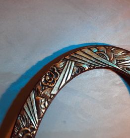  monture encadrement ovale    pour miroir  ou cadre or et bo