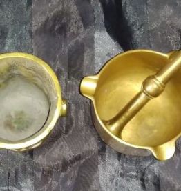 Lot mortier et pilon en bronze