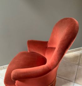 Fauteuil crapaud en velours rose