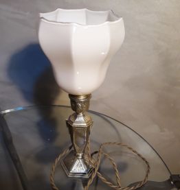 petite lampe de chevet art deco   en regule patiné or avec s