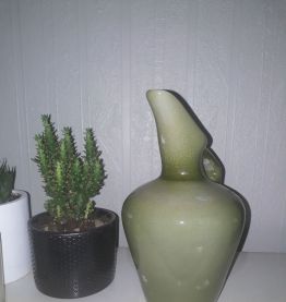 Pichet ou vase, vert celadon