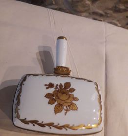 Boîte rare en porcelaine décorée main