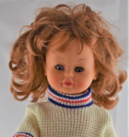 Poupée Minifon pull et pantalon