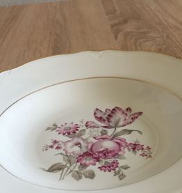 Assiettes creuses anciennes à fleurs