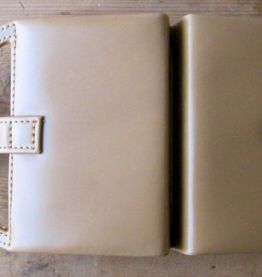  1 Petit sac - Porte-bagues en plastique et feutrine 