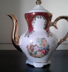 Service a moka en porcelaine italienne. Cafetière,  sucrier,