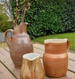 Ensemble de pichets/pots en grès- artisanal