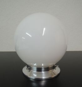 Petit plafonnier globe en opaline