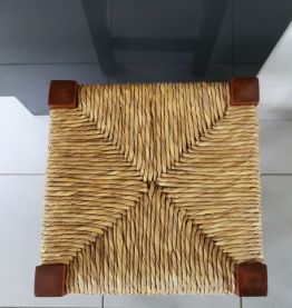 Tabouret en paille 