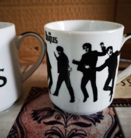 LOT 3 Mugs BEATLES Neuf