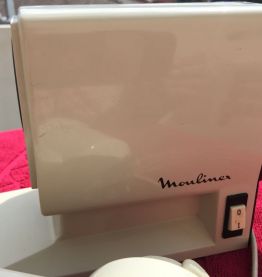 Appareil a raper électrique Moulinex année 70