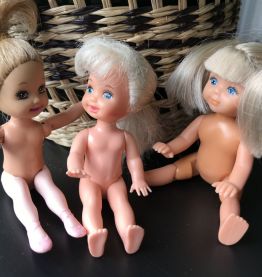 3 mini poupées vintage "Pattie, Pauline, Perrine "