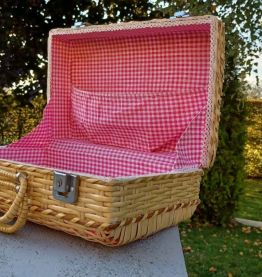 Valisette pique-nique en osier et rotin