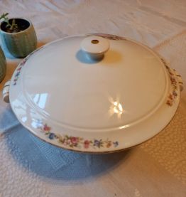 Soupière porcelaine de Limoges 