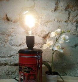 Lampe à poser déco récup' upcycling "Café de Paris"