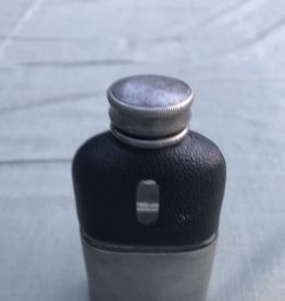 Petit flacon Métal et Cuir