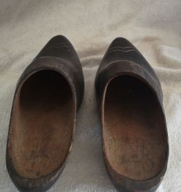 PAIRE de Sabots en bois 