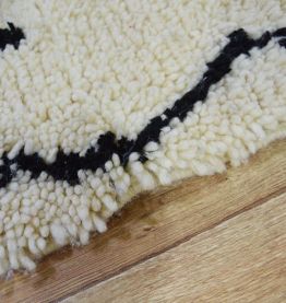 Tapis berbère marocain fait main 204 X 147 CM