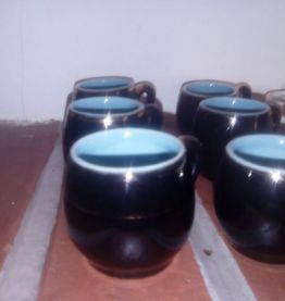 10 verres à liqueur porcelaine