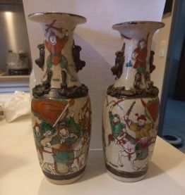 Paire de vases asiatiques en faillance de nankin 
