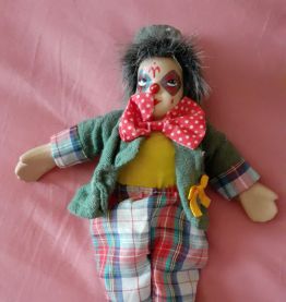 Poupées en porcelaine