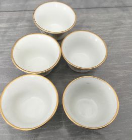 5 tasses à liqueur 