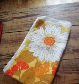 serviette de toilette vintage