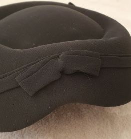 Chapeau noir années 60