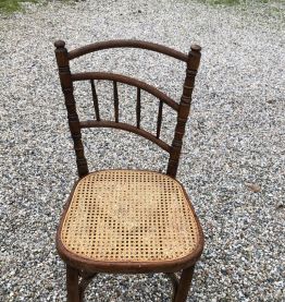 Chaise cannée vintage