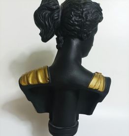 Statue du buste de la déesse  Artémis En marbre coulé