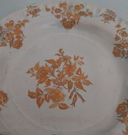 Assiette en faïence de MOUSTIERS fin xviii, début xixeme. 