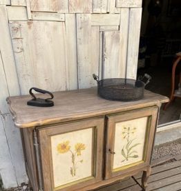 Buffet ou meuble de rangement en bois