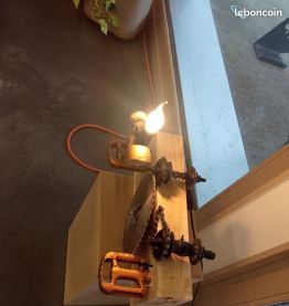 Lampe en pieces velo decoration industrielle Aventurier/expl