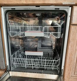 Lave vaisselle Bosch SMS4ETI14E encore sous garantie