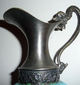 Aiguière en Opaline et étain