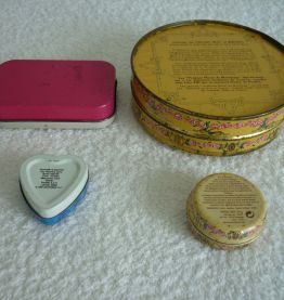 Lot 4 Anciennes Boites Métal 