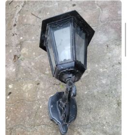 Lanterne extérieure noire au design rétro